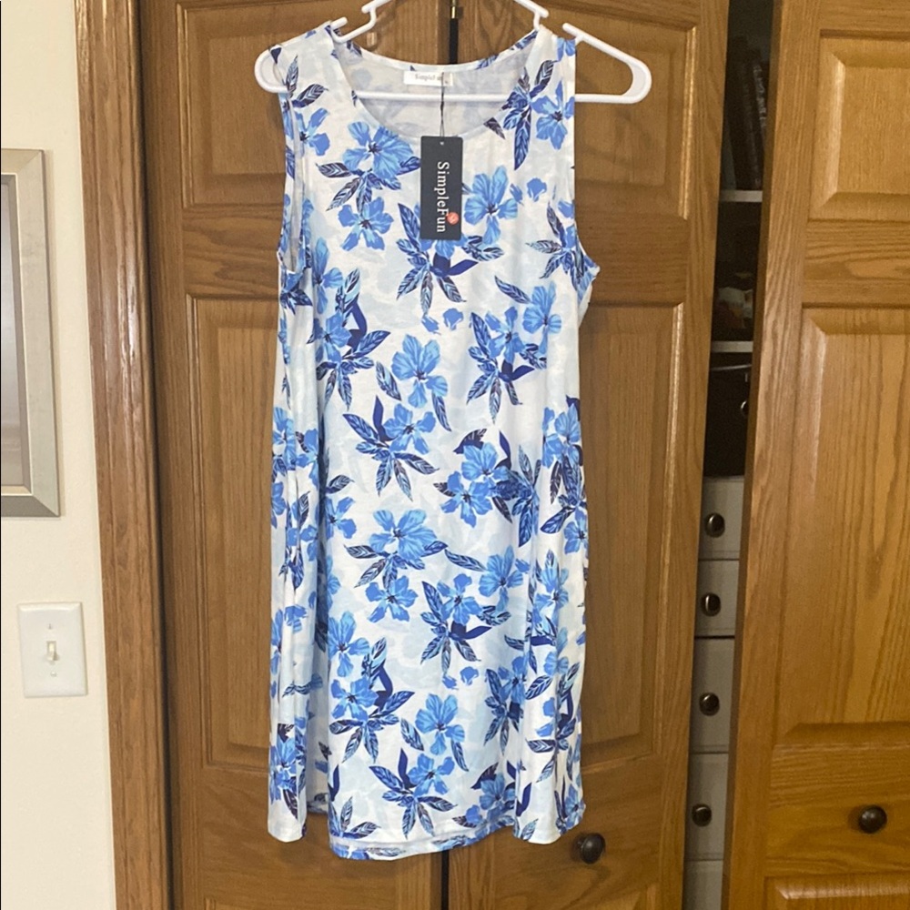 SimpleFun summer dress with pockets, blue floral
